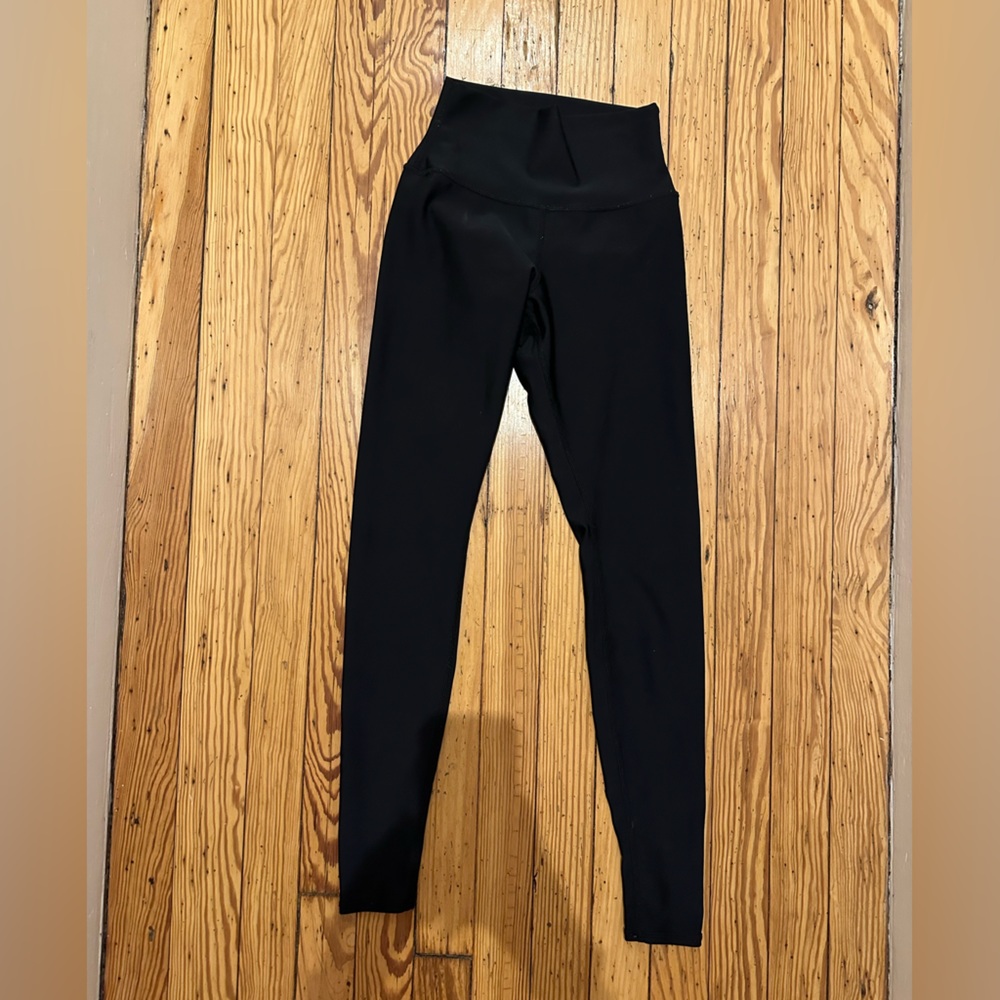ALO High-Waist Airlift Legging - Picture 8 of 11